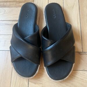 Vince Black Women's Crisscross Slide Sandals. Size 8. Worn once - never outside.